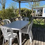 团队假日 - 小桥露营地