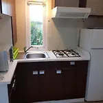 营地 团队假日 - 小桥露营地 3*