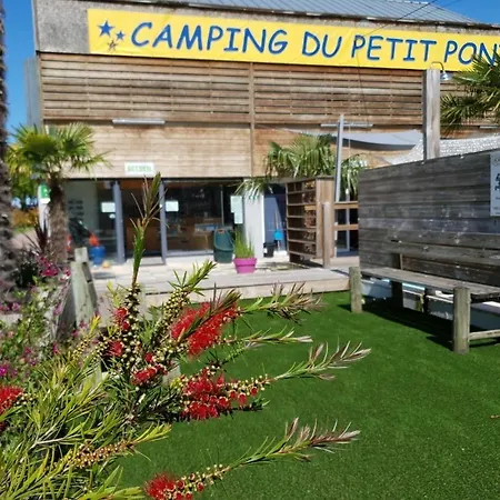 Team - Du Petit Pont 3*