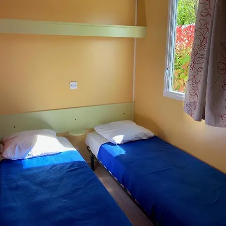 Team - Du Petit Pont 3*