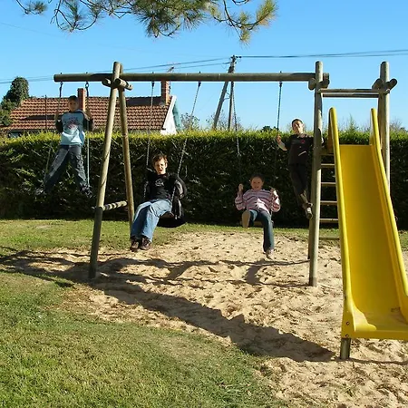 Campsite Team - Du Petit Pont Arvert