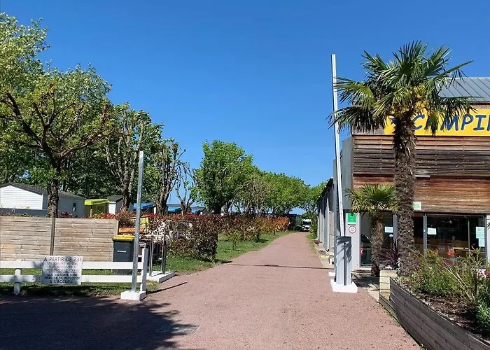 Camping Team - Du Petit Pont 3*