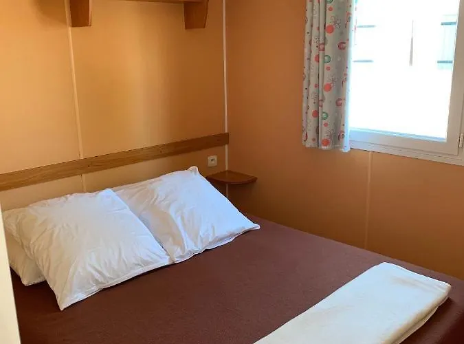 Team - Du Petit Pont 3*